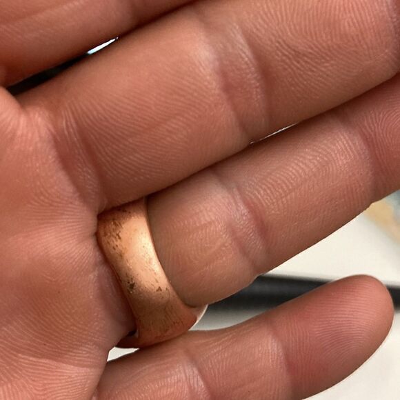 Ring    - Picture 9 of 9